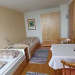 Guest house Gaestehaus Lutz 4*
